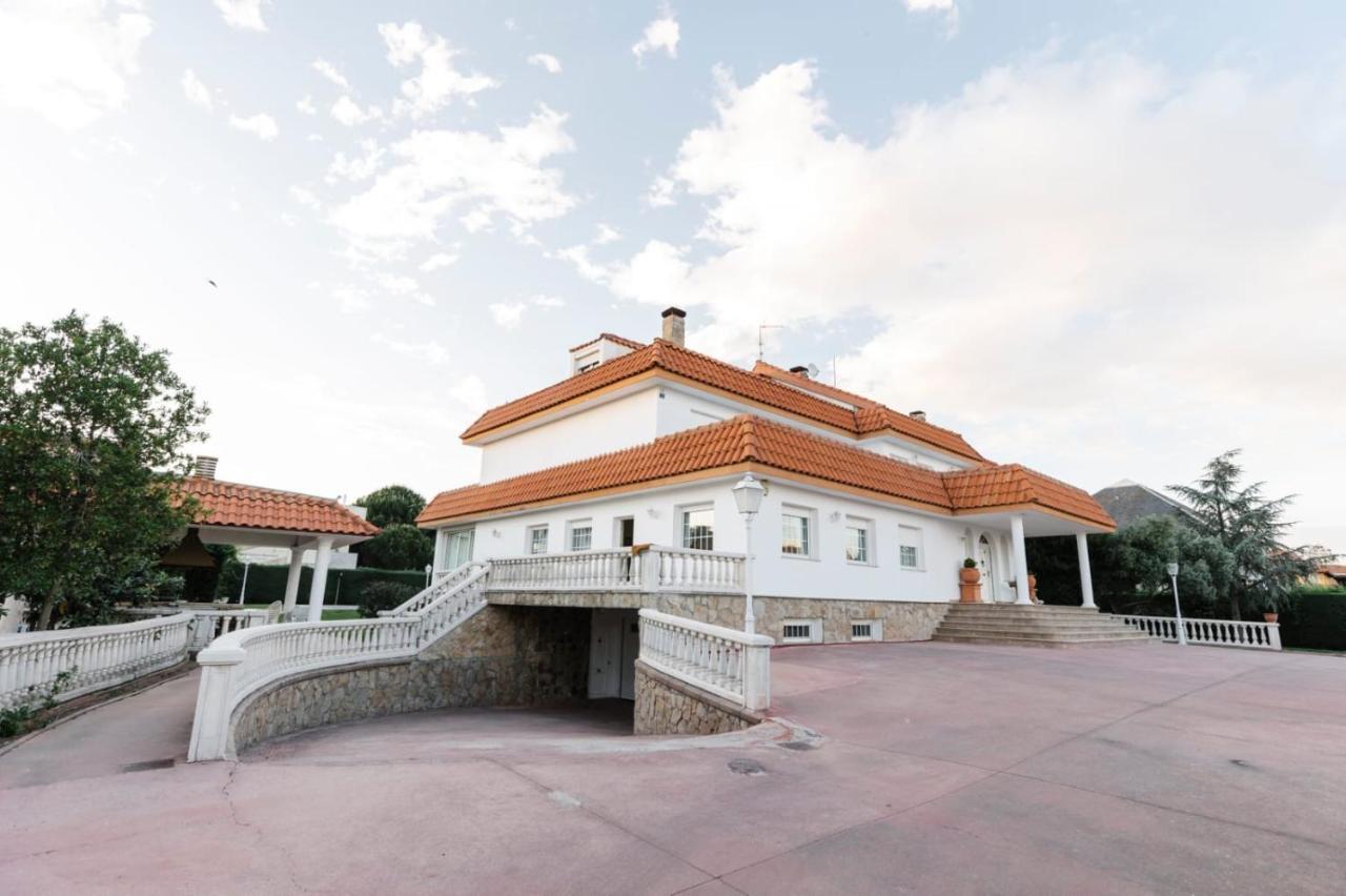 La Casona Imperial Villa Alpedrete Exterior photo